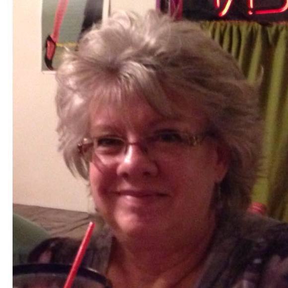 Meet your Posher, Sandi - Picture 1 of 1